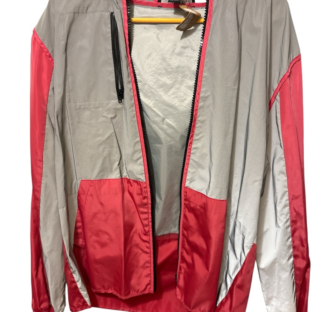 Forever 21 Men’s Reflective Running Jacket